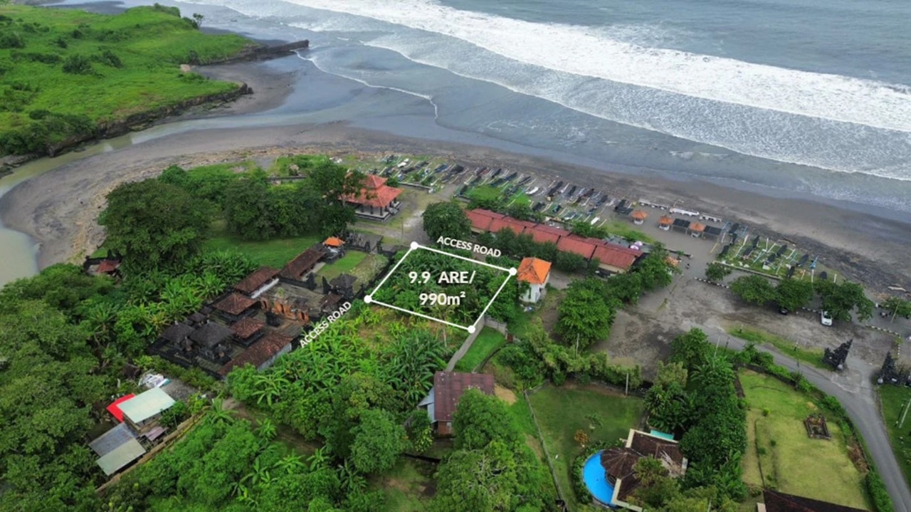 YEH GANGGA, Rare 990 m² Beachfront Land