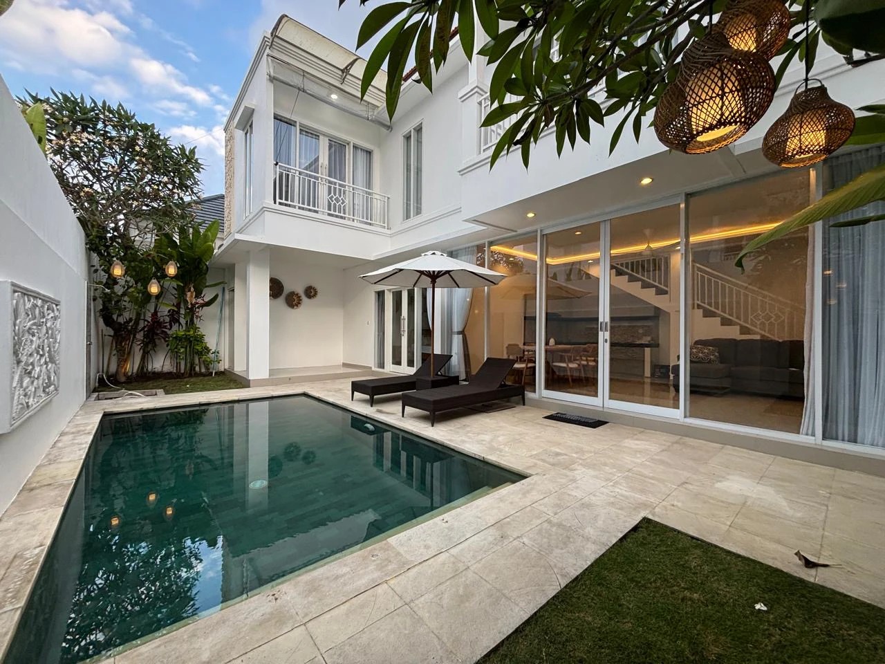 New renovated villa in Seminyak for rent