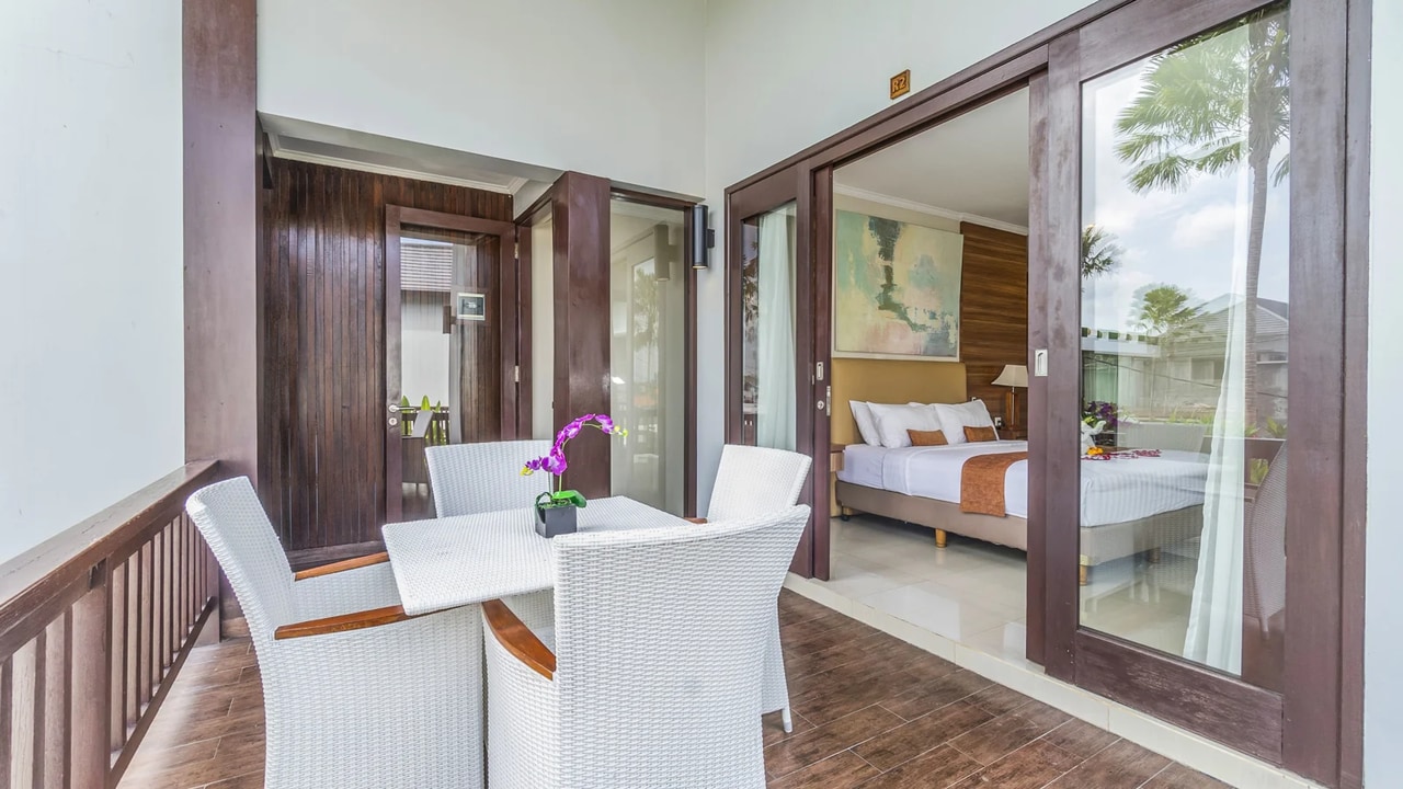 4BR Modern Villa w/ Pool & Garden