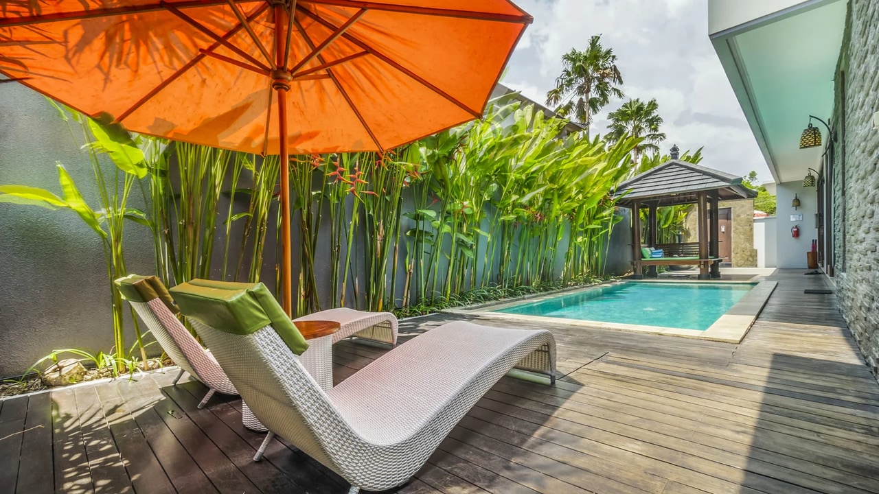 4BR Modern Villa w/ Pool & Garden