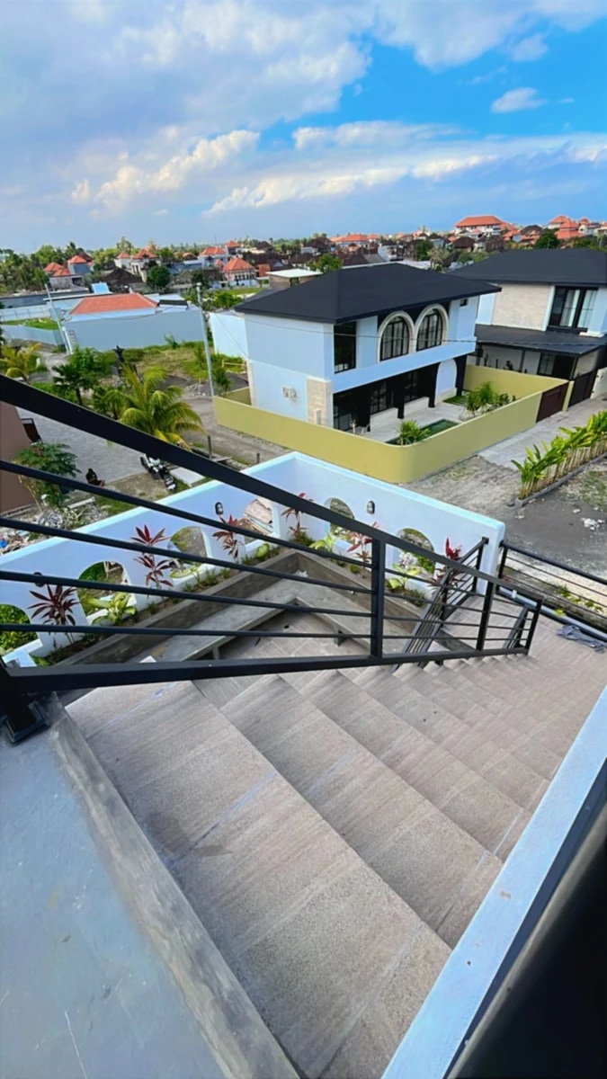 Brand New - Ready to Move In Villa