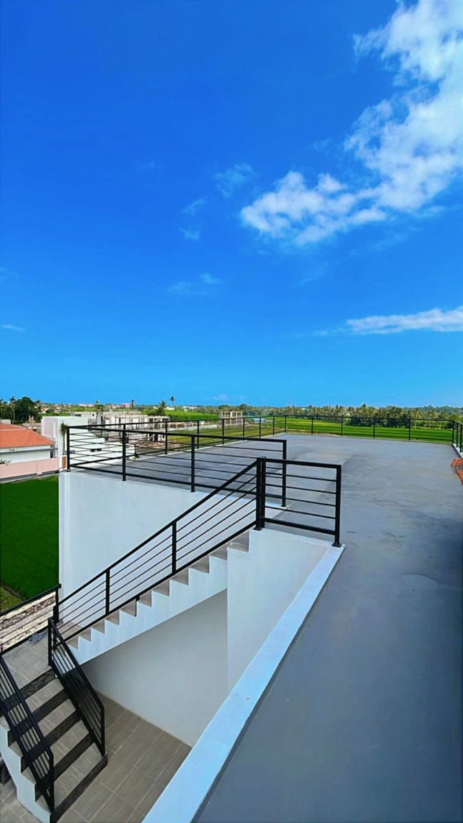 Brand New - Ready to Move In Villa