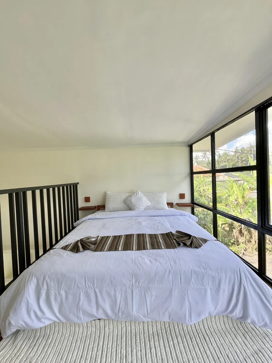 Beautiful 1BR Mediterranean
