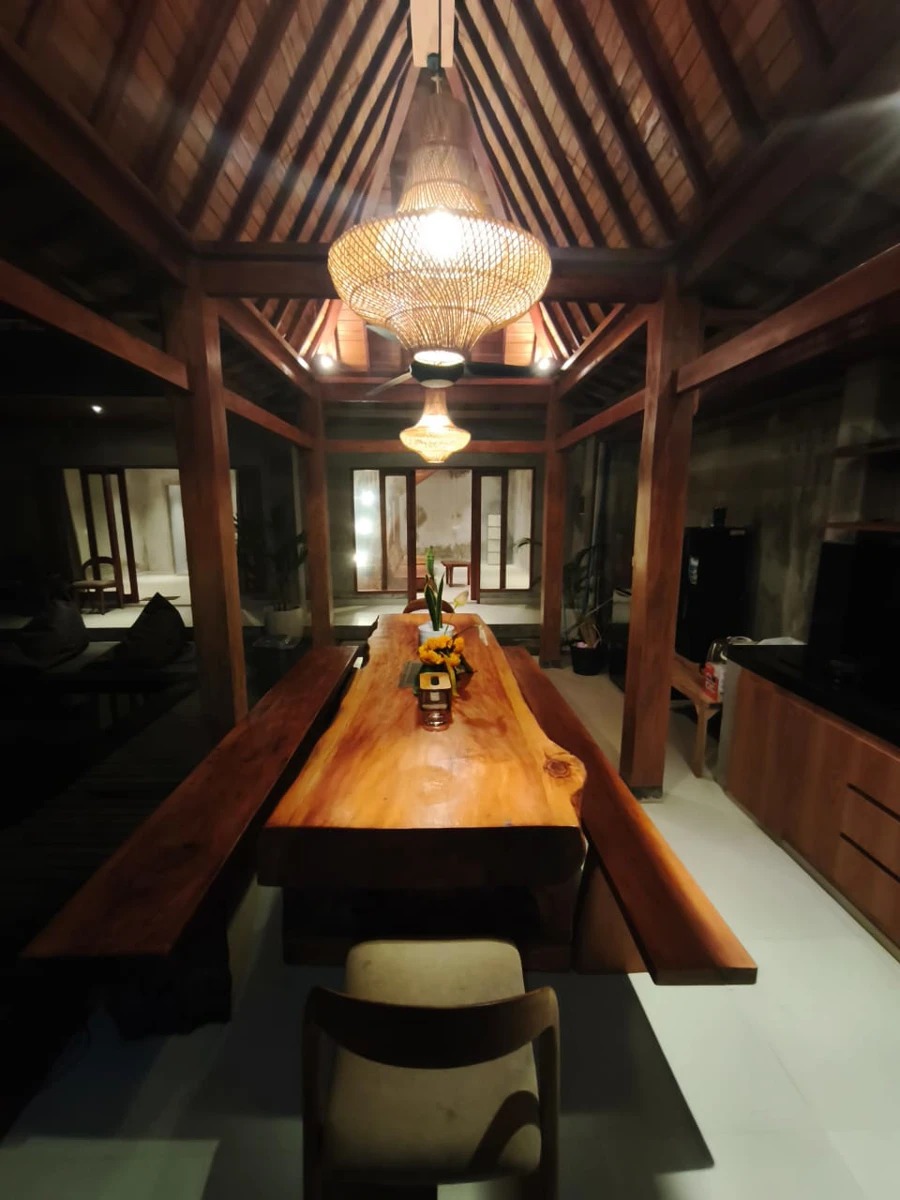 For Rent 3br villa in Seseh 