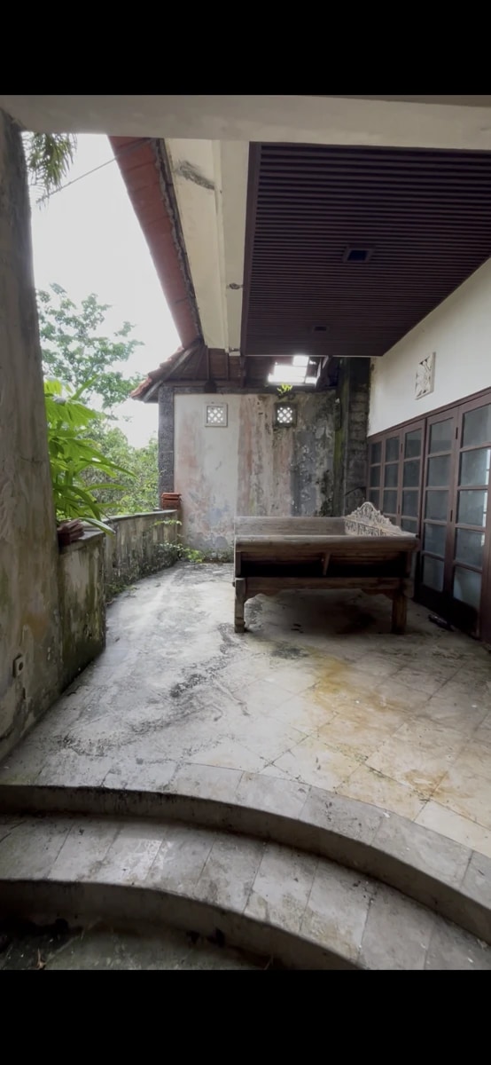 Luxury villa for Renovation
