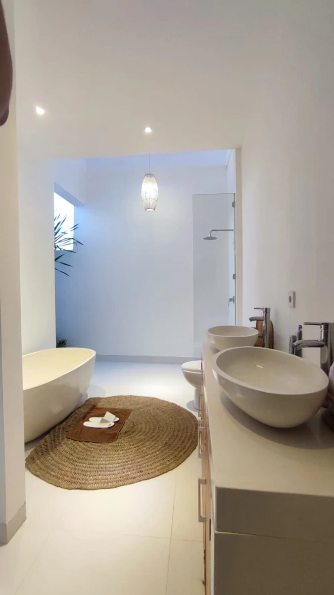 Luxury 5-Bedroom Villa for Rent, Umalas