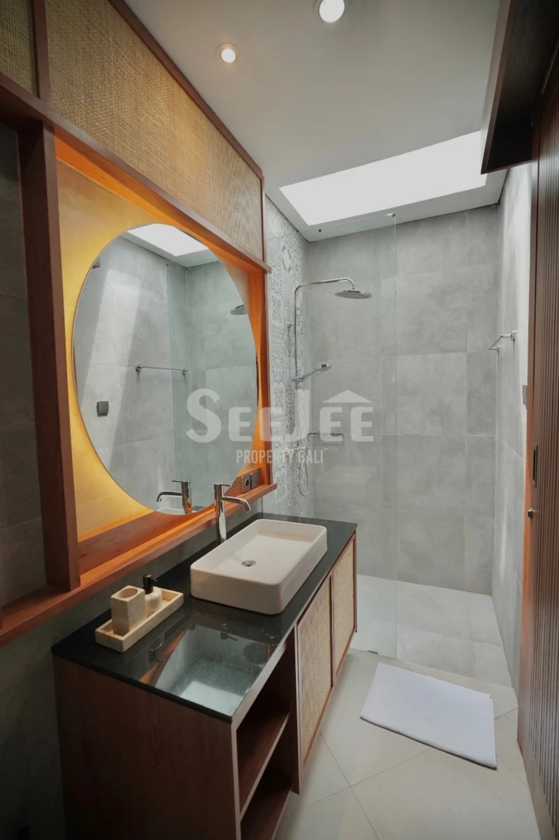 LUXURY VILLA FOR SALE IN CANGGU