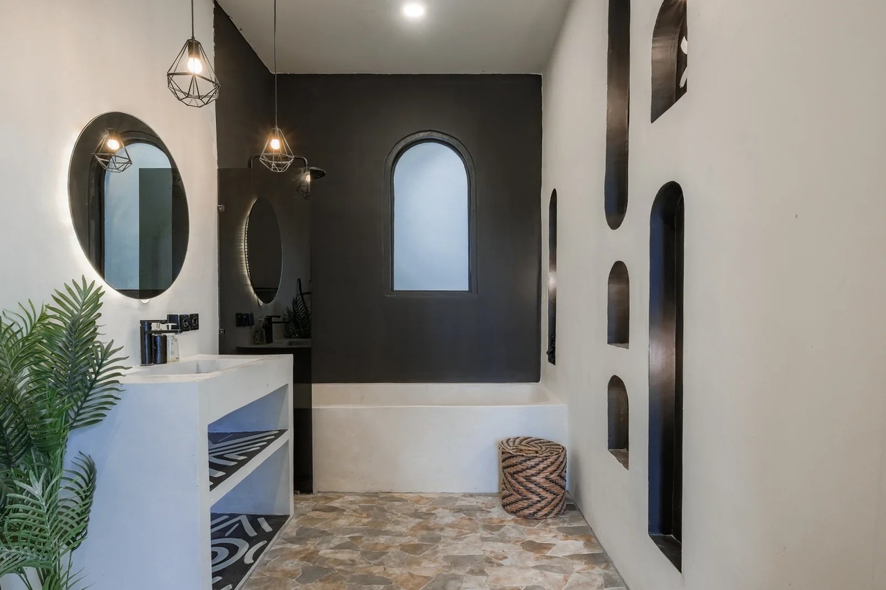 Stunning 2BR Villa w/ Rooftop & 2 Pools