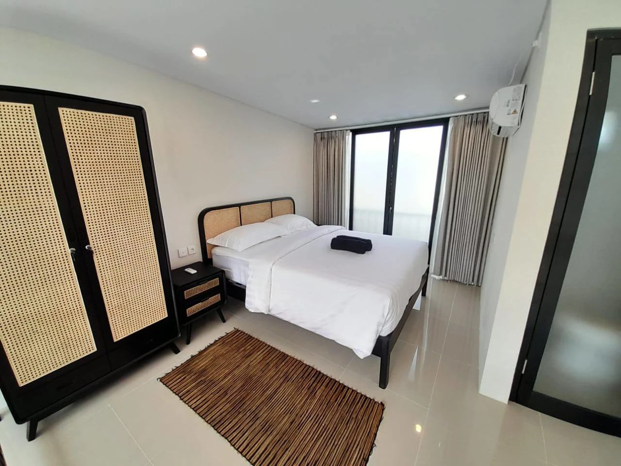 Modern 1 Bedroom Loft in Tumbak Bayuh