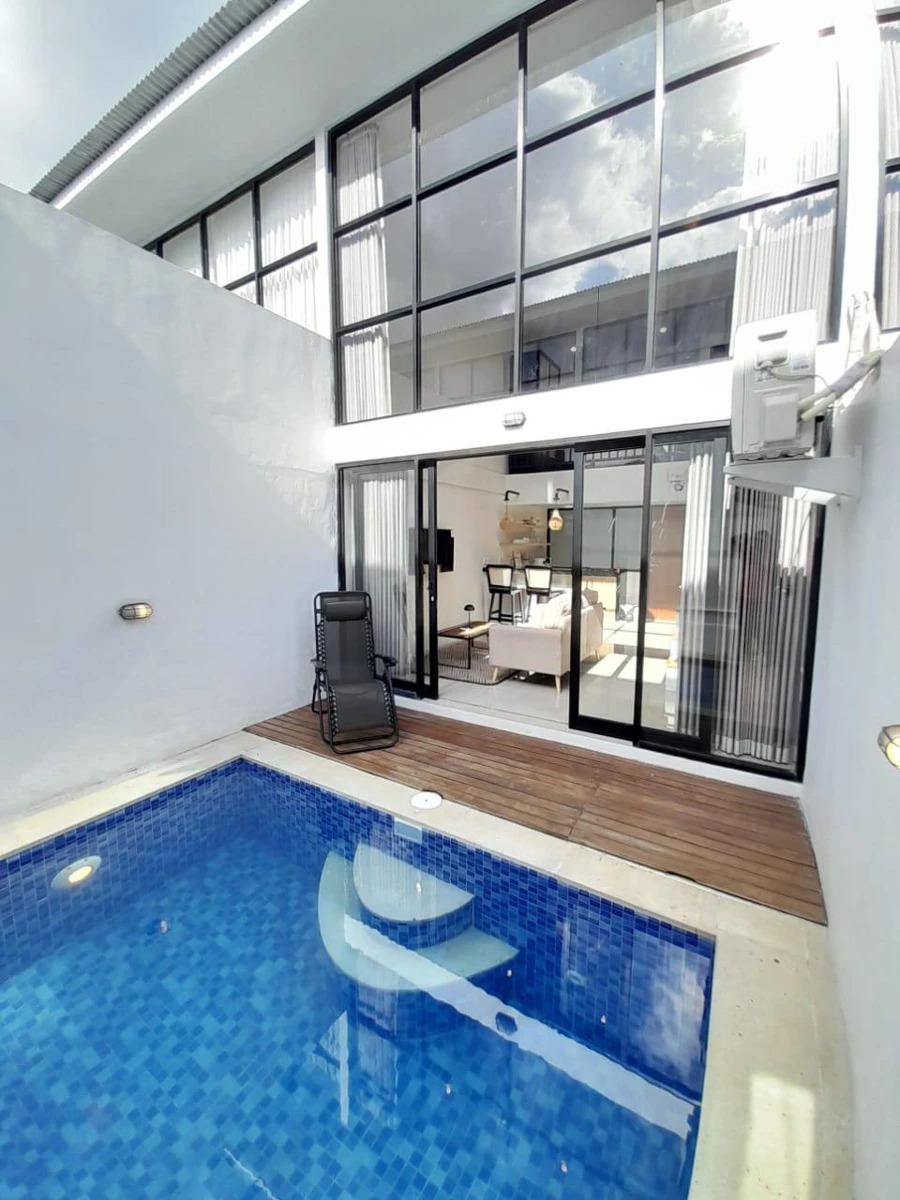 Modern 1 Bedroom Loft in Tumbak Bayuh 