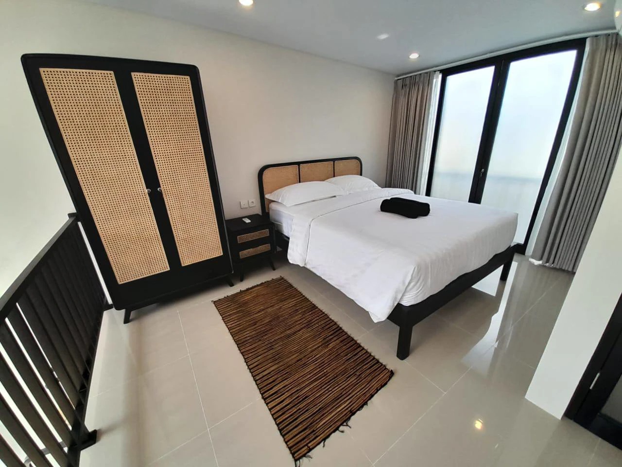Modern 1 Bedroom Loft in Tumbak Bayuh