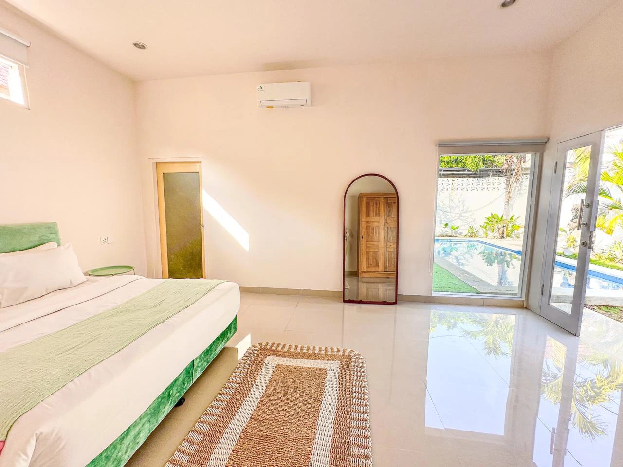 Villa Lourinka 3BR in Seminyak