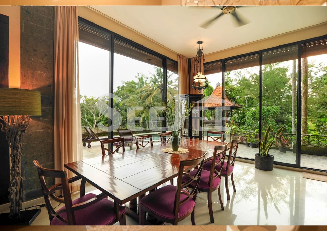 A LUXURIOUS VILLA FREEHOLD IN UBUD