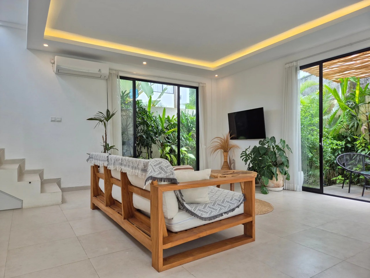Modern 2 Bedrooms Villa in Berawa