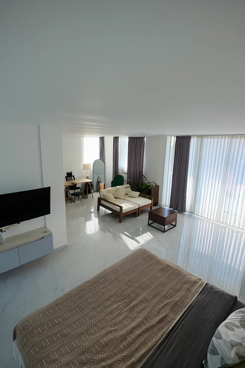 4BR Luxury Villa w/ Rooftop & Ocean View