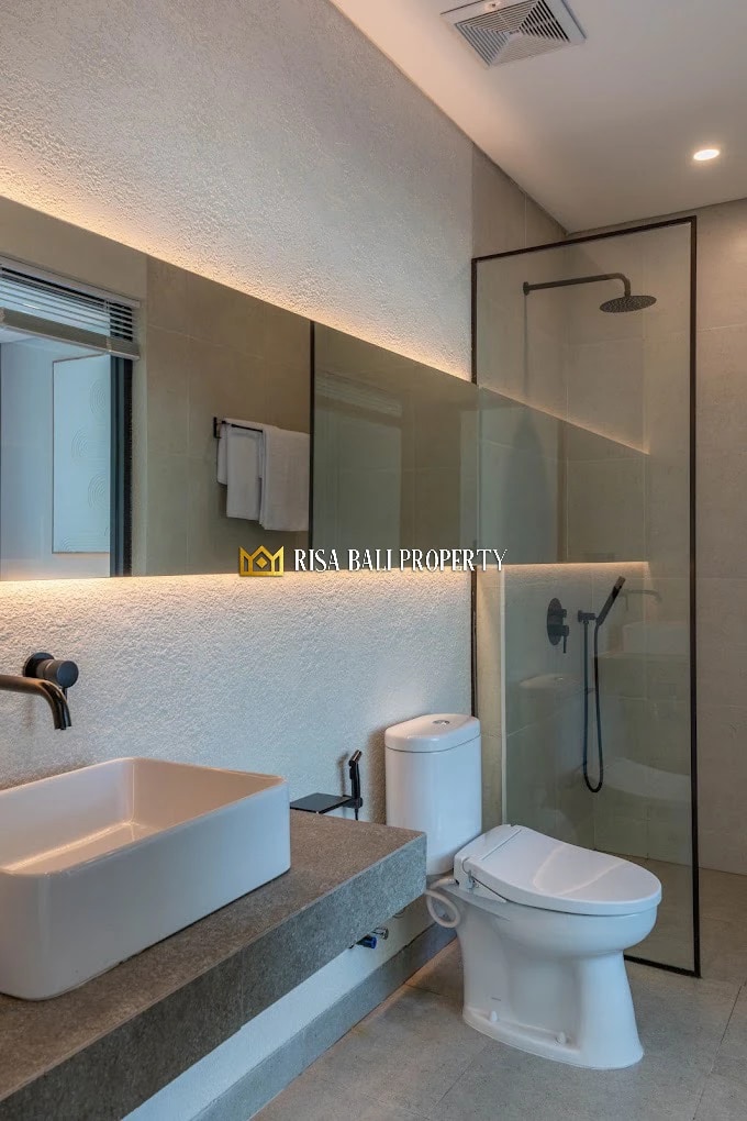 PRIVATE MODERN VILLA WITH 2-BEDROOM