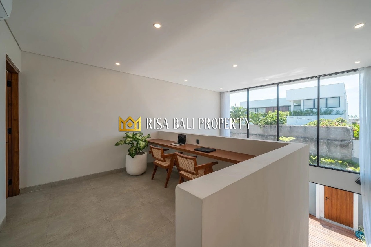 PRIVATE MODERN VILLA WITH 2-BEDROOM