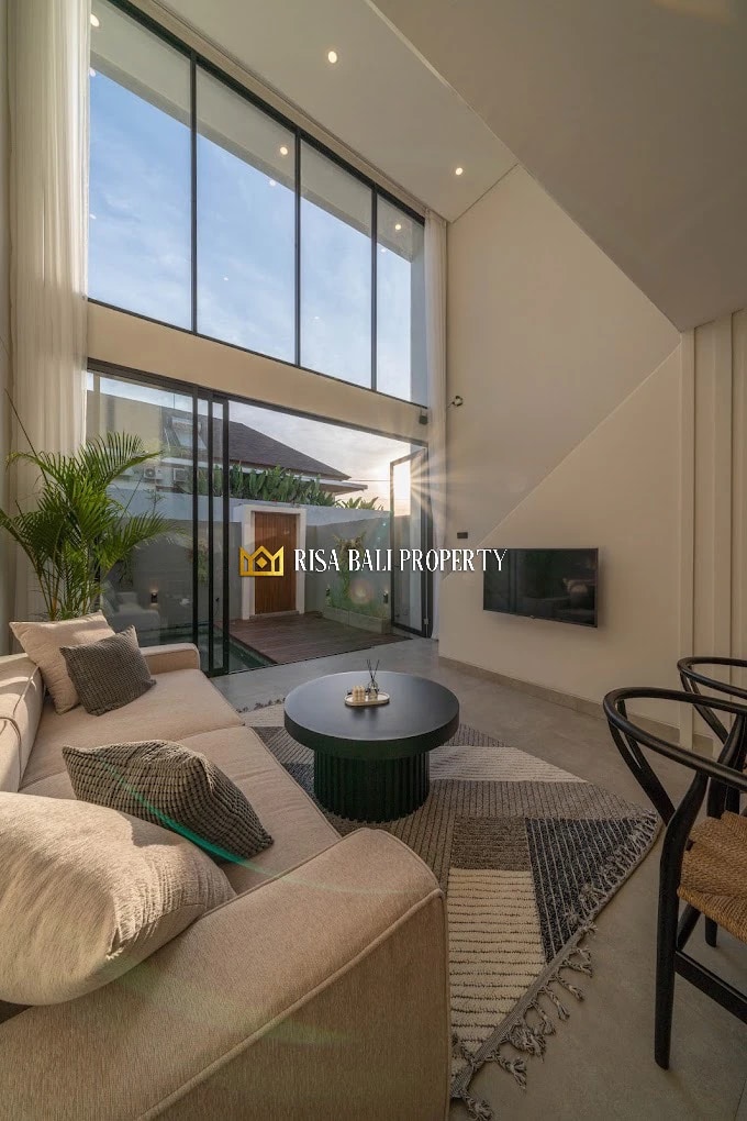 PRIVATE MODERN VILLA WITH 2-BEDROOM