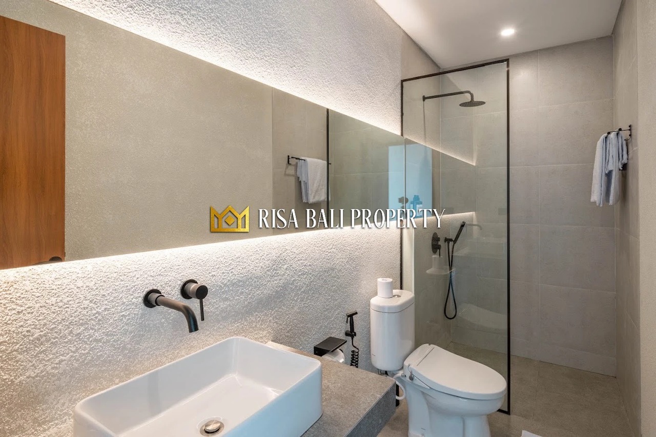 PRIVATE MODERN VILLA WITH 2-BEDROOM