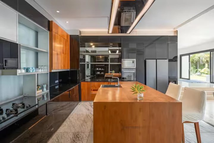 Villa Anucara 5BR Stunning Ocean Views
