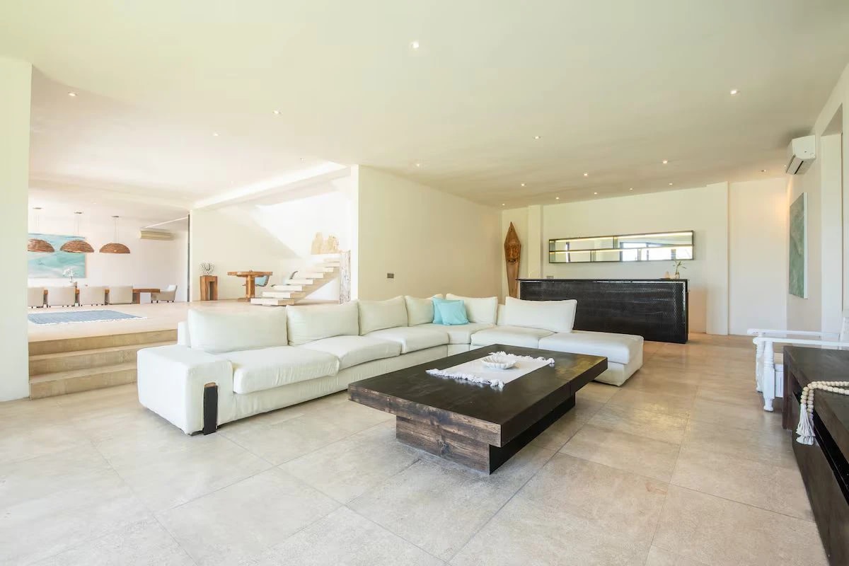 Villa Anucara 5BR Stunning Ocean Views