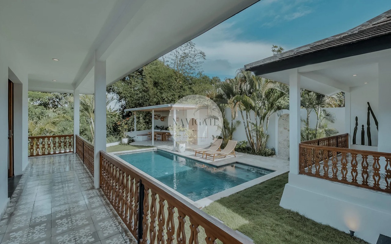 3BR VILLA IN TUMBAKBAYUH FOR RENT