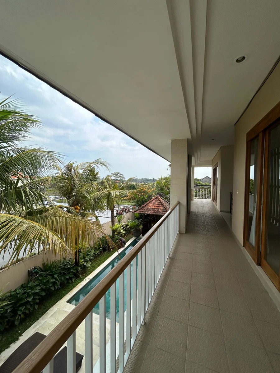 Luxurious 2-Storey Villa In Kaba-Kaba