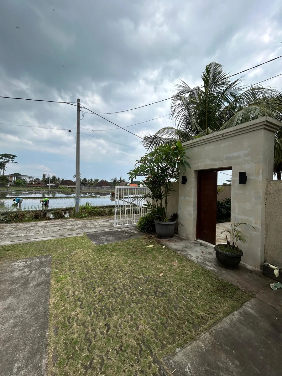 Luxurious 2-Storey Villa In Kaba-Kaba