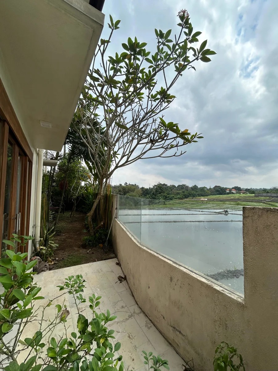 Luxurious 2-Storey Villa In Kaba-Kaba