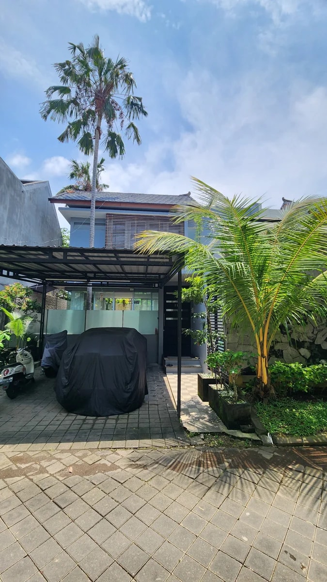 DO 37 - HOUSE FOR SALE IN KUTA BALI