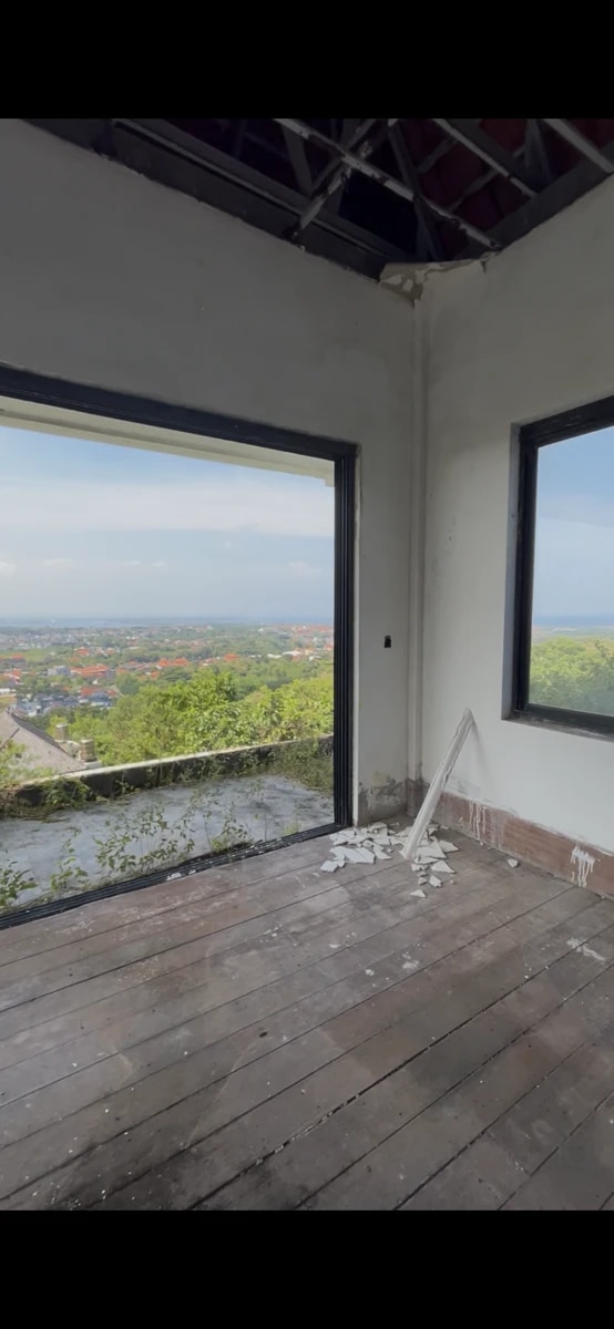 Villa for renovation