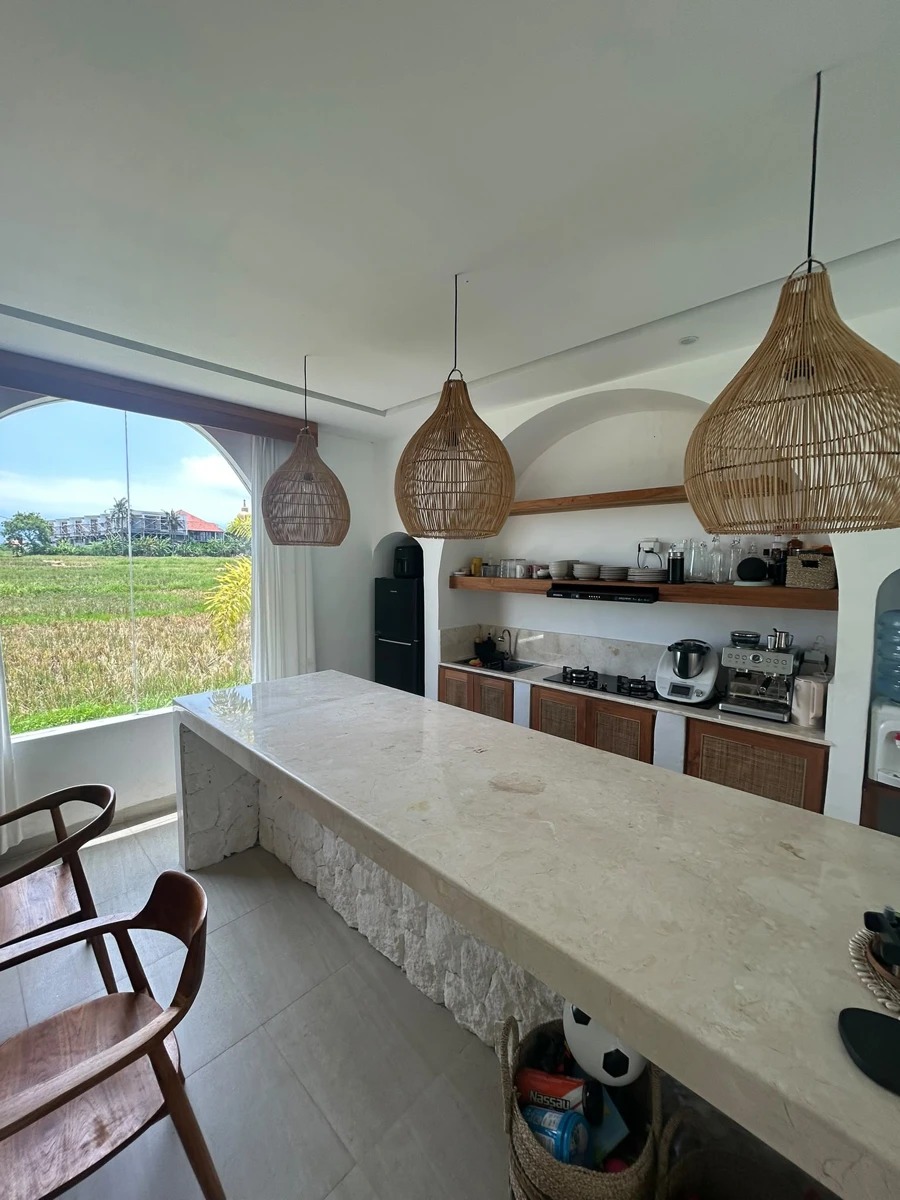 Elegant 3-Bedroom Villa in Prime Seseh
