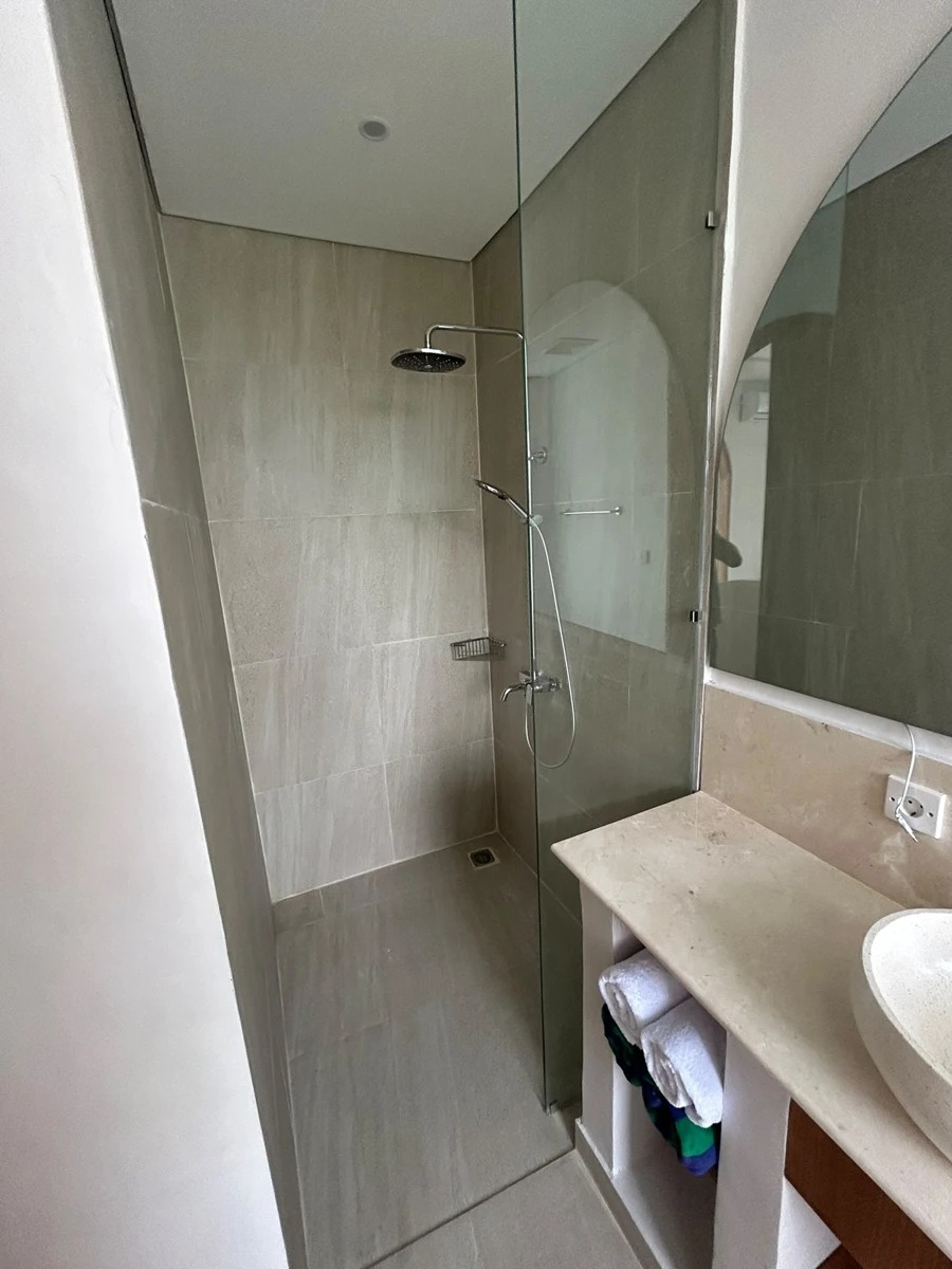 Elegant 3-Bedroom Villa in Prime Seseh