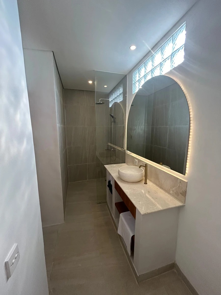 Elegant 3-Bedroom Villa in Prime Seseh