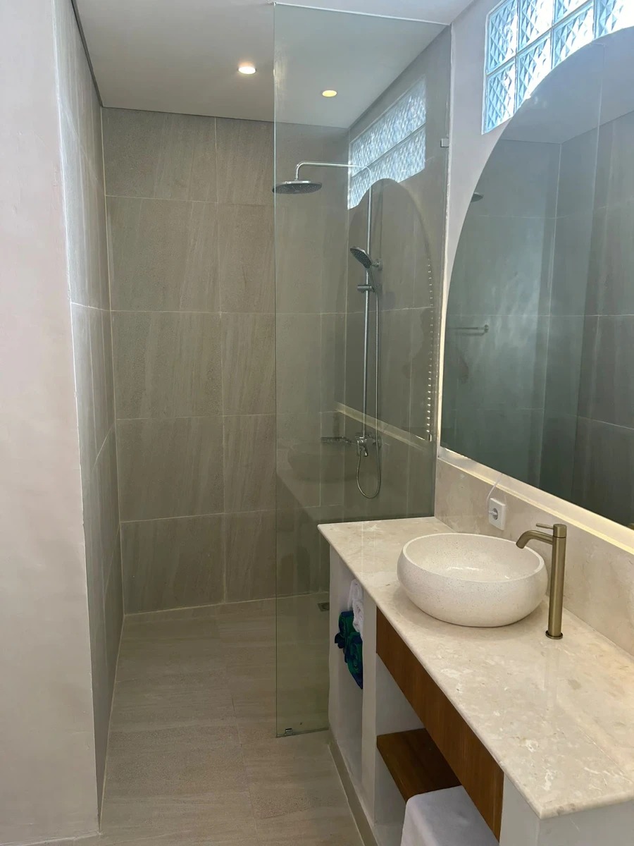 Elegant 3-Bedroom Villa in Prime Seseh