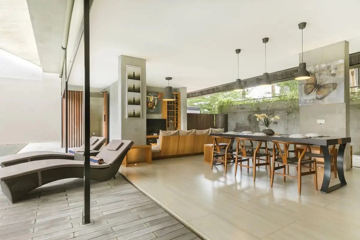 3 BEDROOM VILLA IN CENTRAL BERAWA