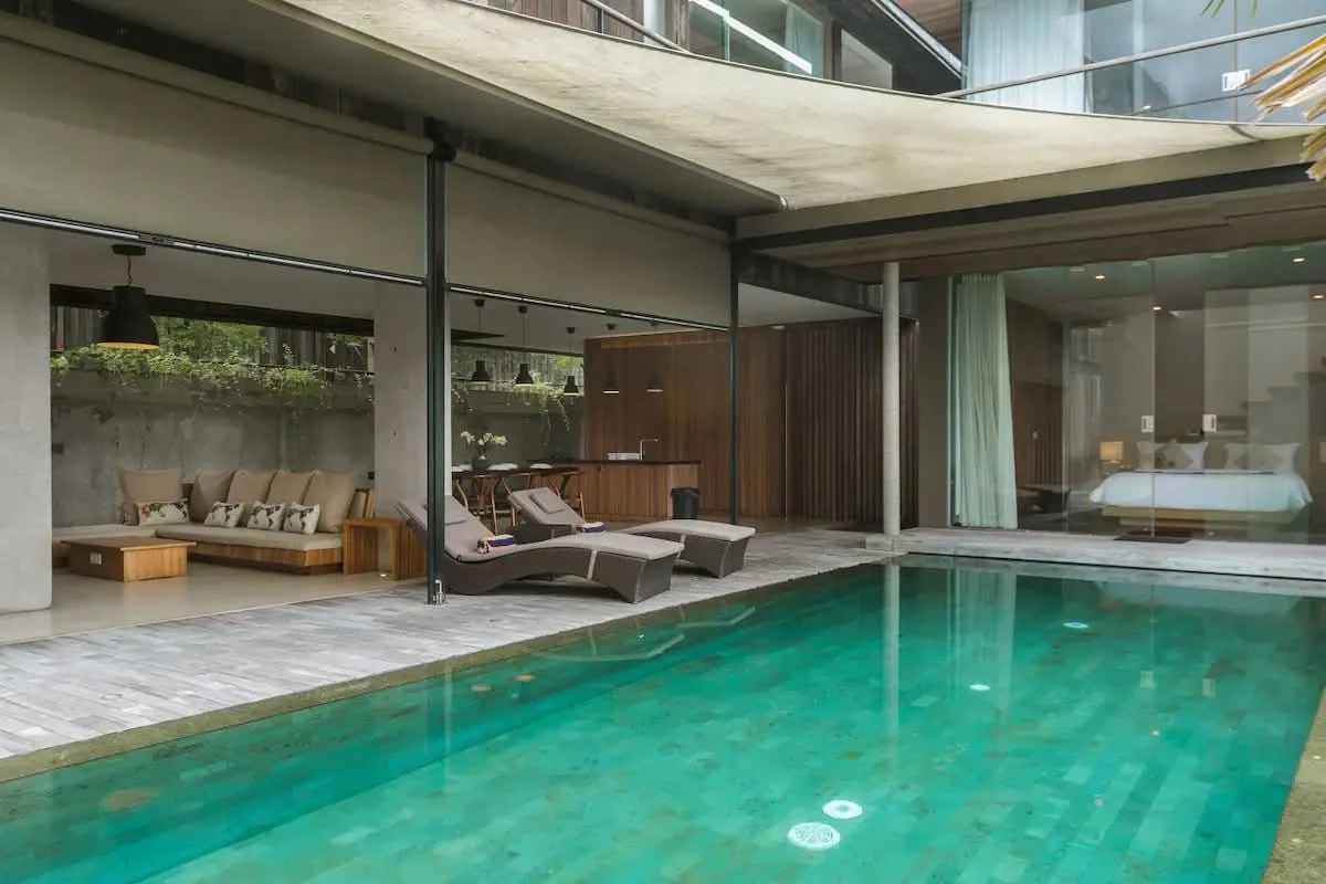 3 BEDROOM VILLA IN CENTRAL BERAWA