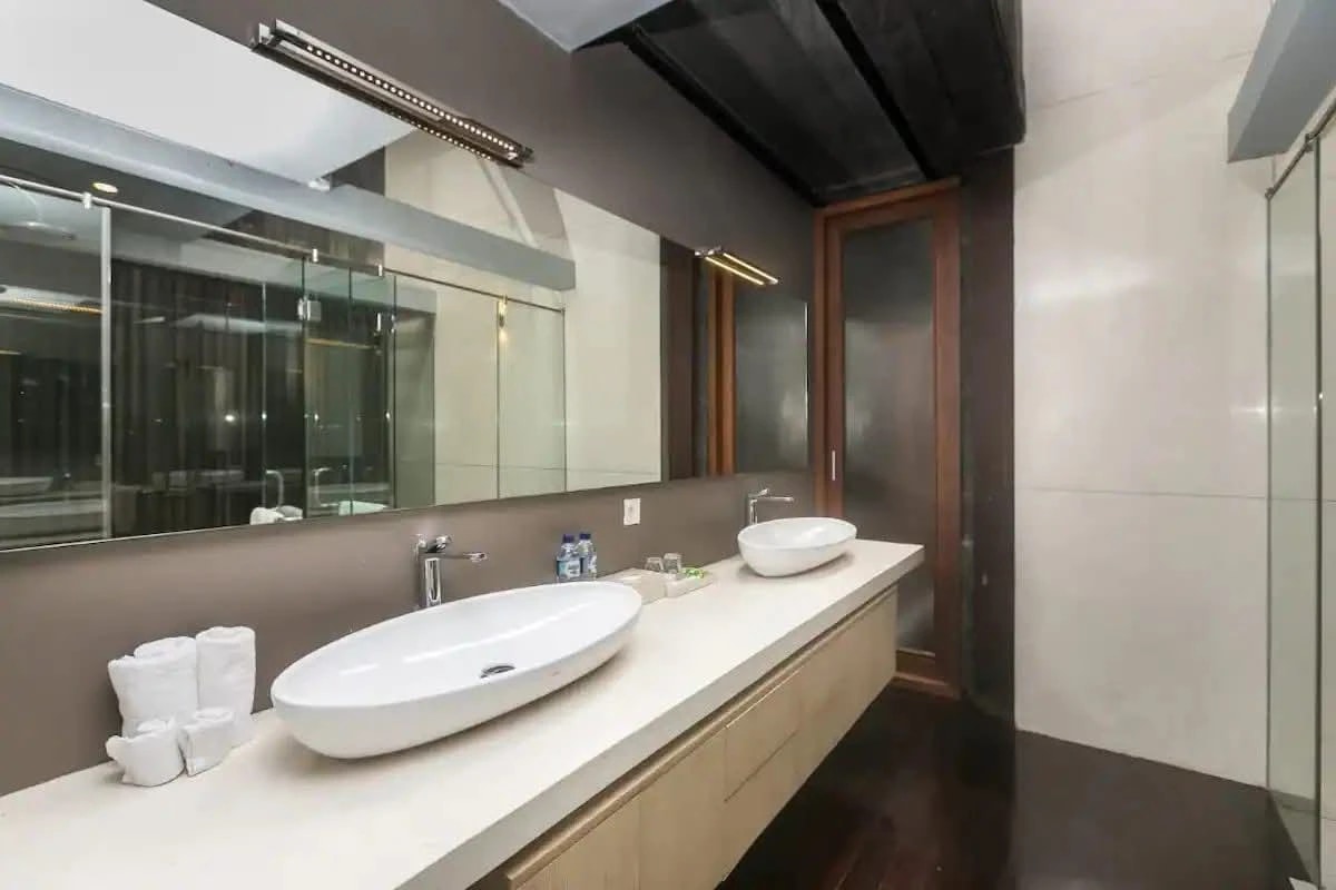 3 BEDROOM VILLA IN CENTRAL BERAWA