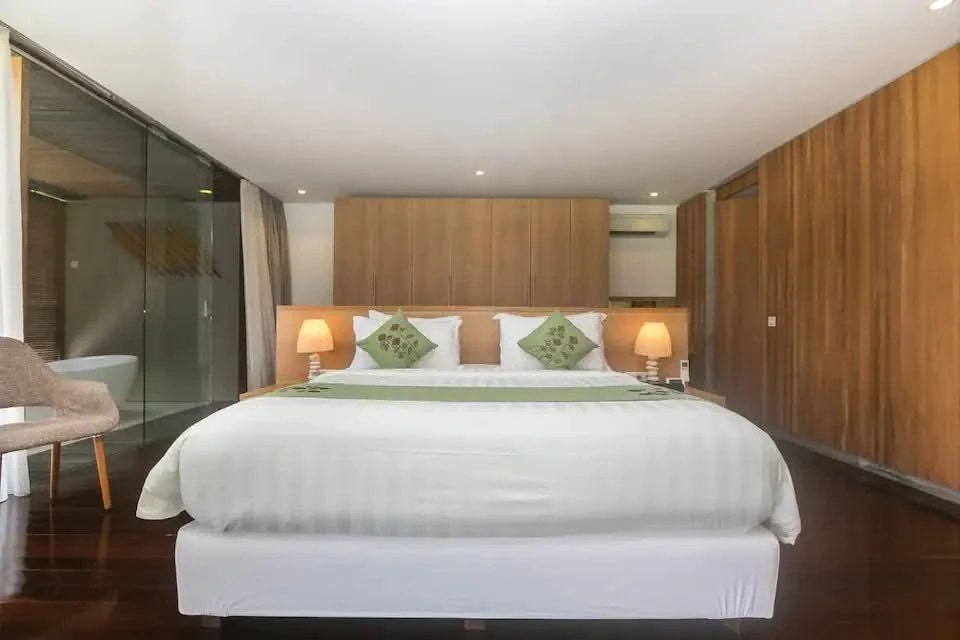3 BEDROOM VILLA IN CENTRAL BERAWA