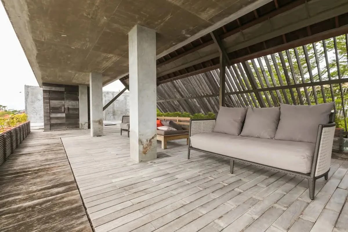 3 BEDROOM VILLA IN CENTRAL BERAWA