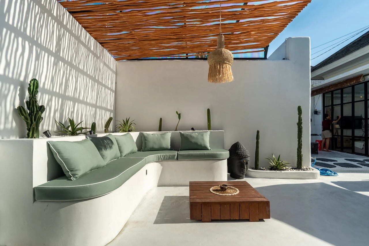 Vibrant 2BR Villa w/ Pool