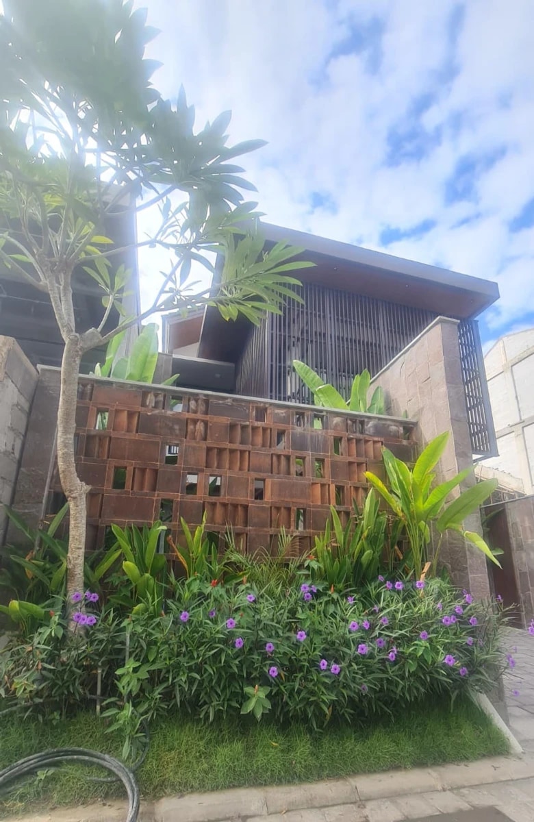 For rent 3br villa in Batu bolong