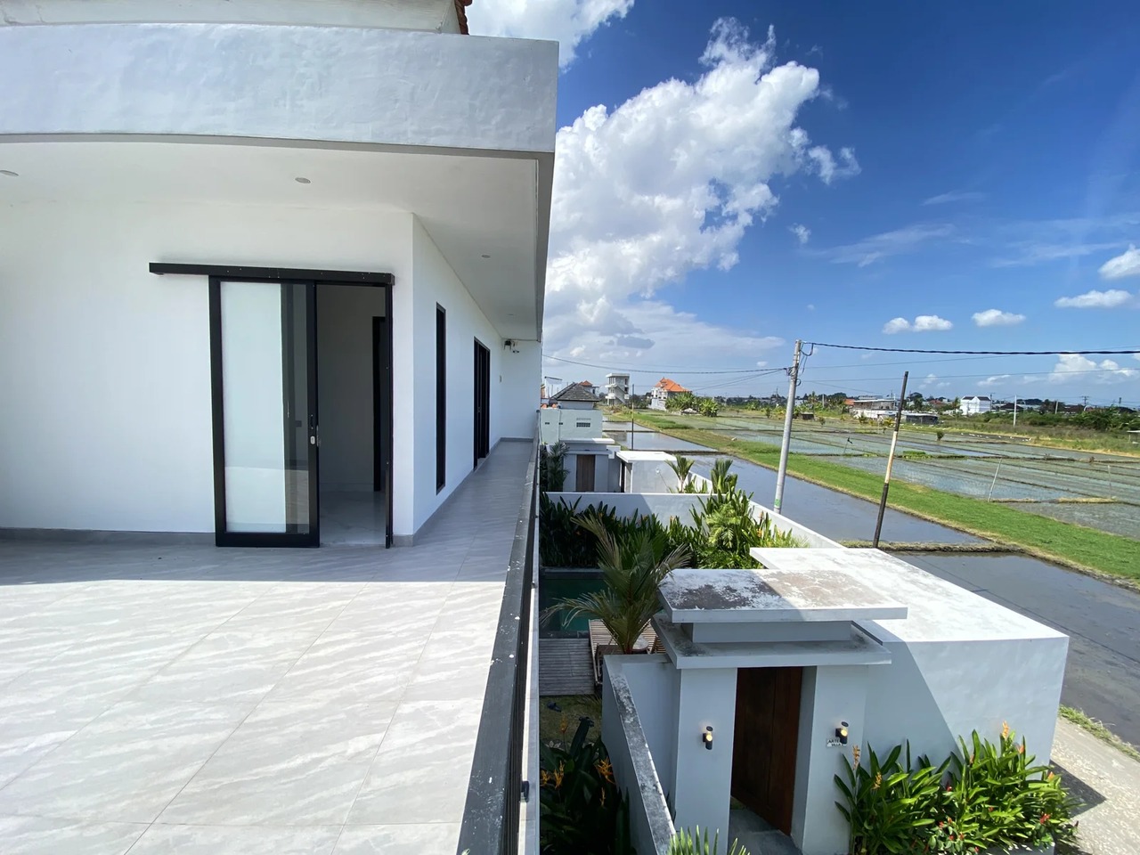 2BR Villa with huge ricefield - Cemagi