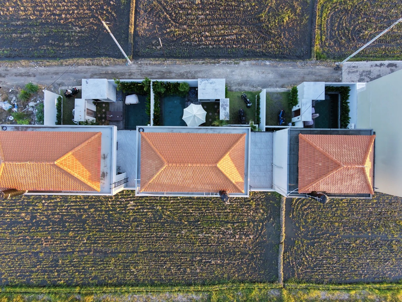 2BR Villa with huge ricefield - Cemagi
