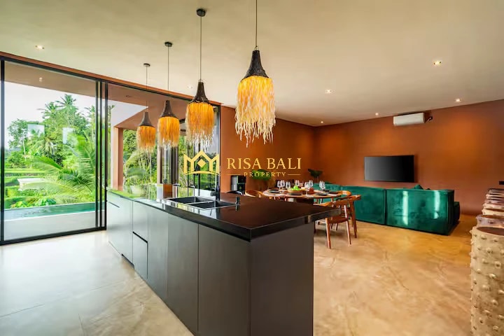 LUXURY 4-BEDROOM VILLA IN UBUD