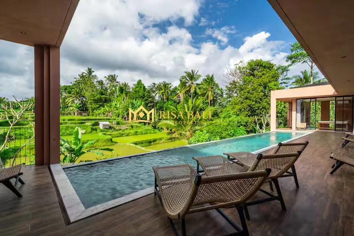 LUXURY 4-BEDROOM VILLA IN UBUD