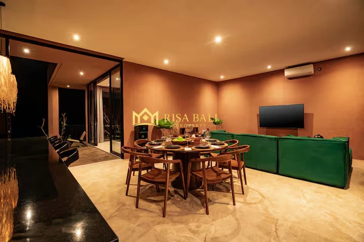 LUXURY 4-BEDROOM VILLA IN UBUD