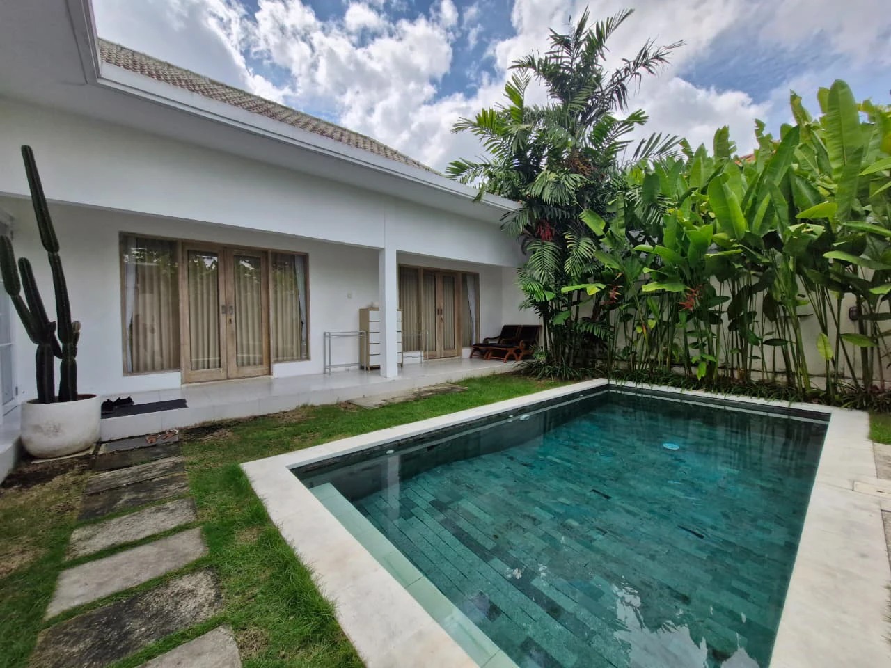 Stylish 3-Bedroom Villa for Rent