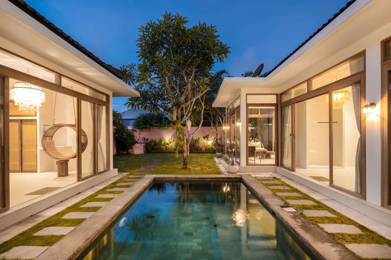 Modern 3BR Villa w/ Pool & Office