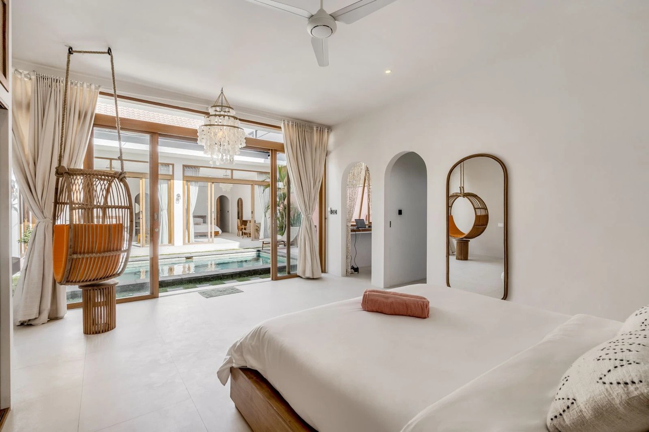 Modern 3BR Villa w/ Pool & Office